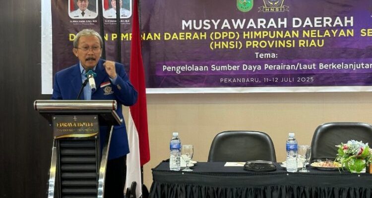 Sekretaris Jenderal DPP HNSI, Dr. Ir. Anton Leonard, SP, MM membuka Musda HNSI Riau| Foto: Dok. HNSI Provinsi Riau.